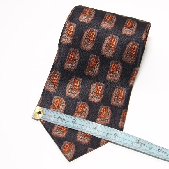 J.Z. Richards Hand Crafted Abstract Print Silk Tie 4" x 59" - Picture 2 of 5
